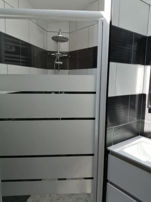 Gite Bin Benaise Draps Et Serviettes Compris Pamproux ภายนอก รูปภาพ