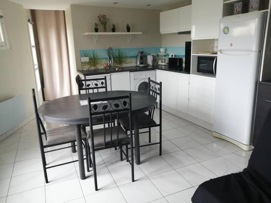 Gite Bin Benaise Draps Et Serviettes Compris Pamproux ภายนอก รูปภาพ