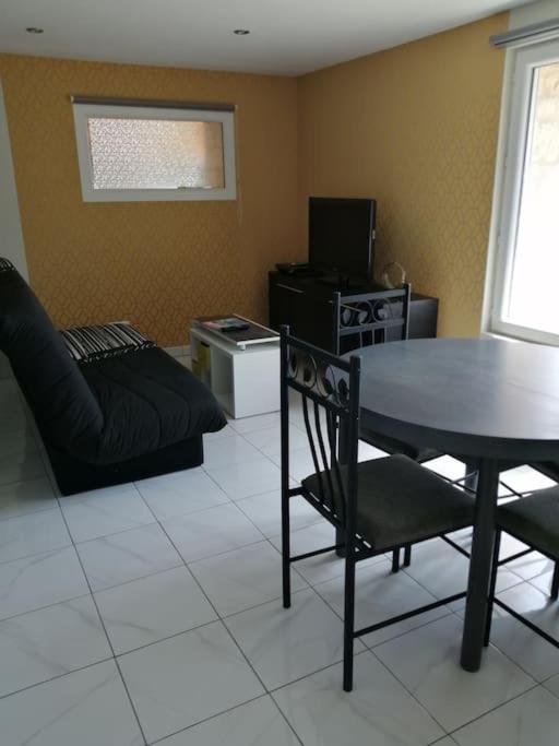 Gite Bin Benaise Draps Et Serviettes Compris Pamproux ภายนอก รูปภาพ